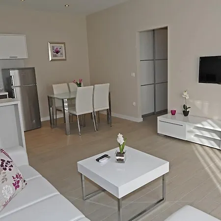 Violet Apartamento Zadar